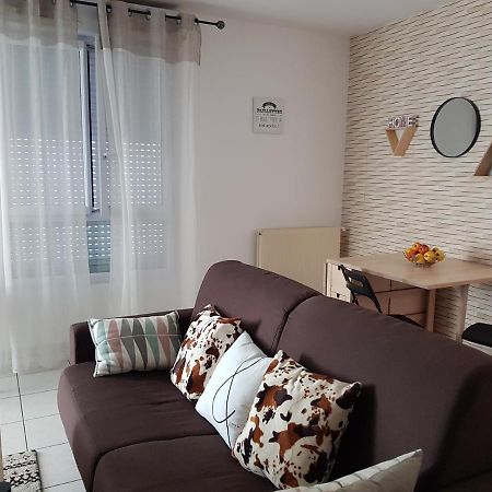 Le Pompidou T2 pour 2 à 4 pers avec parking privé&balcon Place Ney Angers Extérieur photo