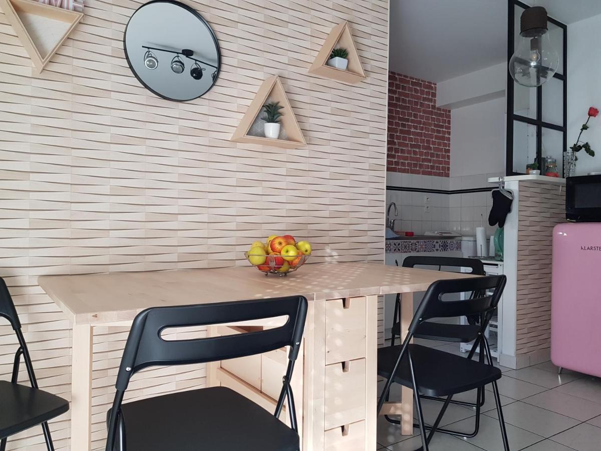 Le Pompidou T2 pour 2 à 4 pers avec parking privé&balcon Place Ney Angers Extérieur photo